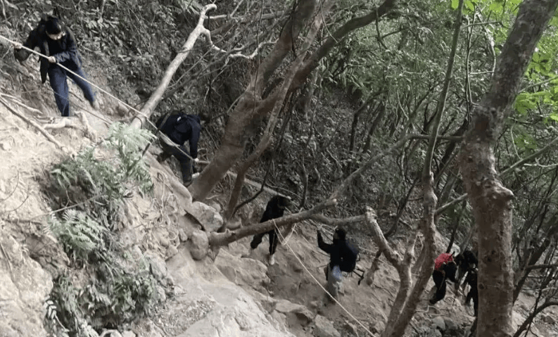 故警示户外徒步事故频发新葡京娱乐场app事(图4)